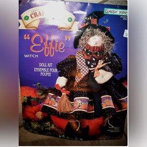 1996 Vintage DAISY KINGDOM EFFIE HALLOWEEN WITCH DOLL & CAT KIT STITCH